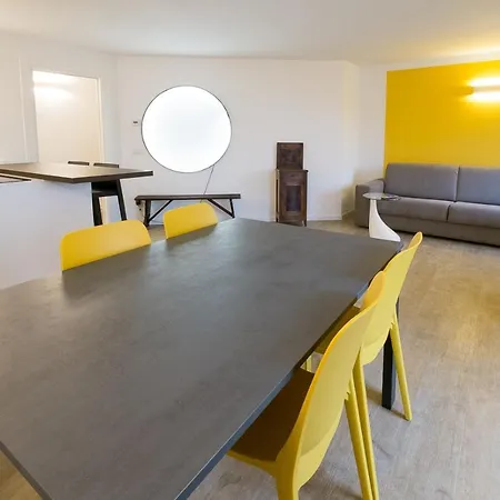 Achillea Apartment *